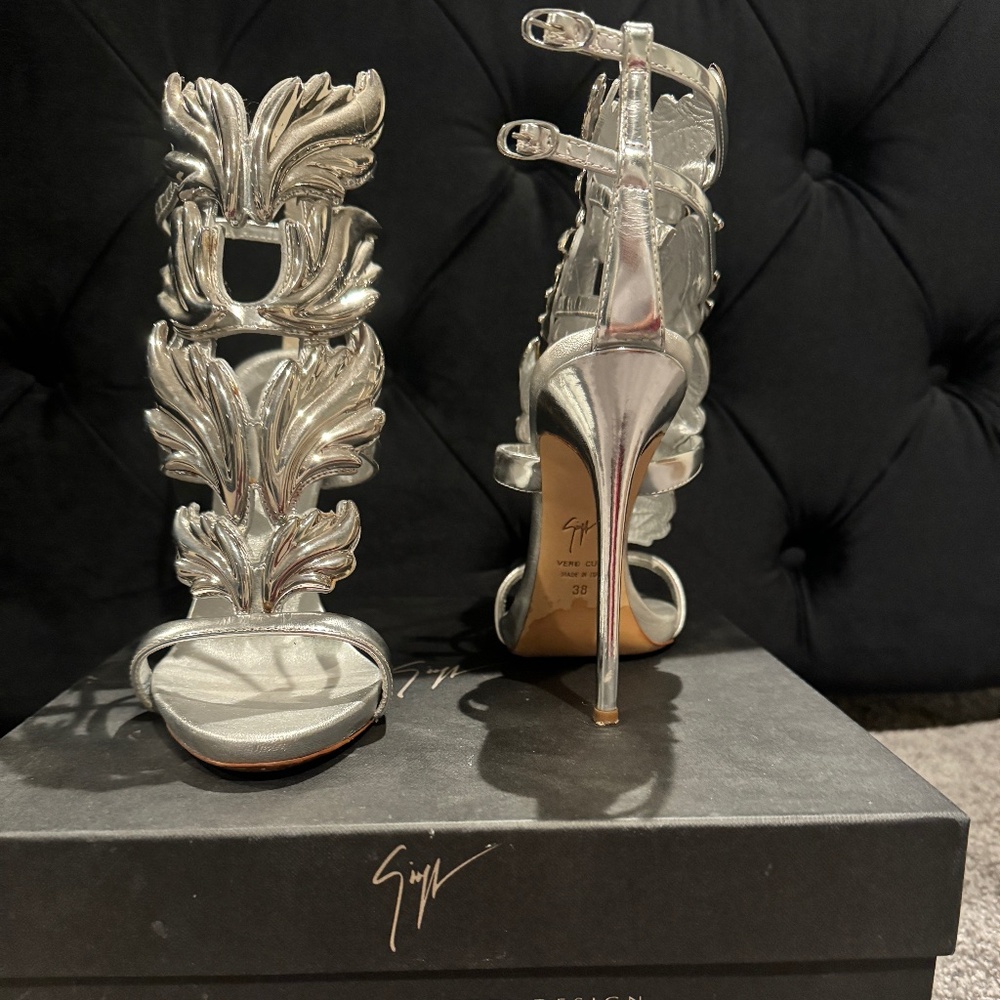 giuseppe zanotti Wing heels